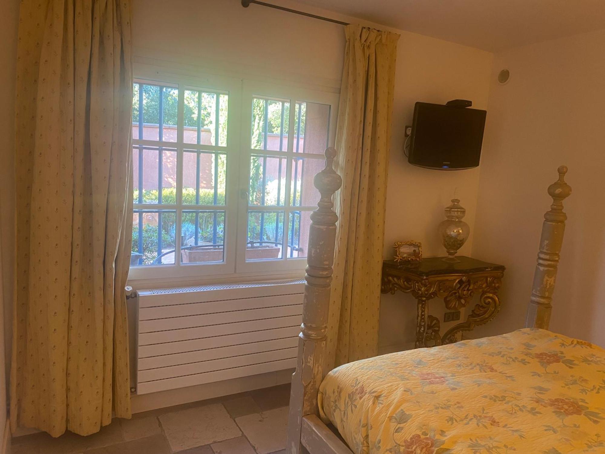 L'Hacienda Francesa Bed & Breakfast Palaja Dış mekan fotoğraf